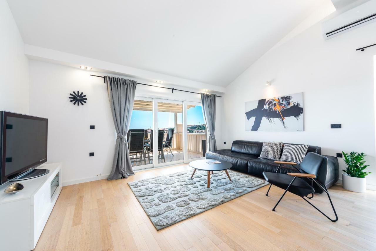 Vista Deluxe Apartment *